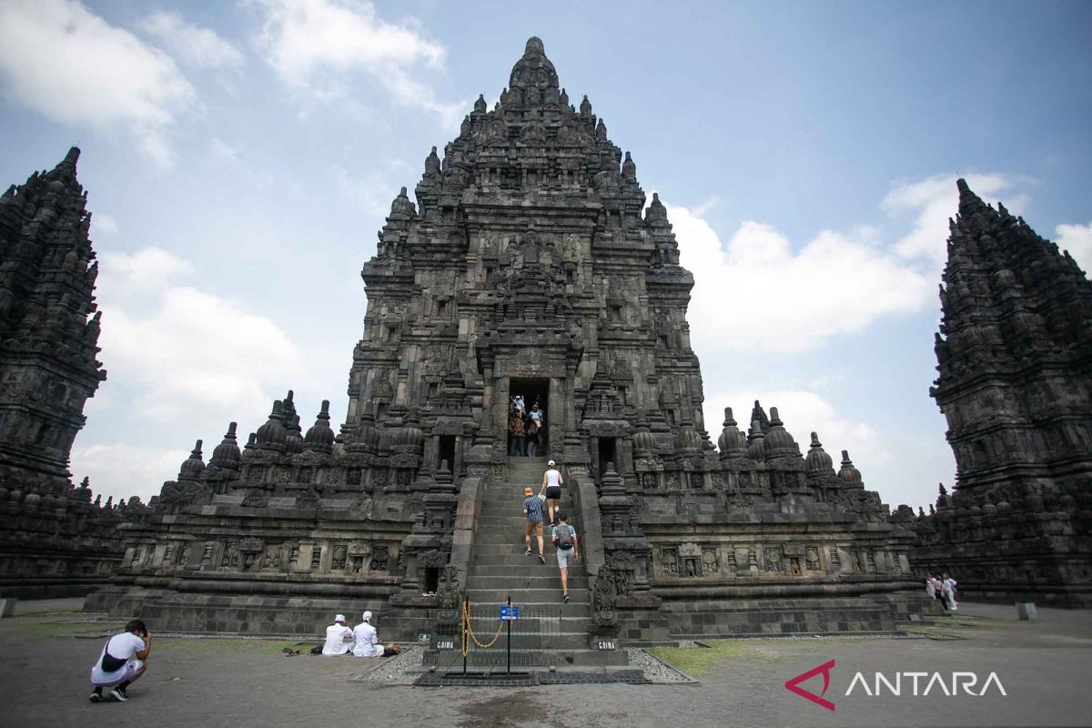 Gambar Candi Prambanan Sebagai Wisata heritage Via Antara